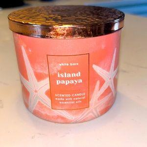 NEW White Barn Island Papaya 3 wick candle
